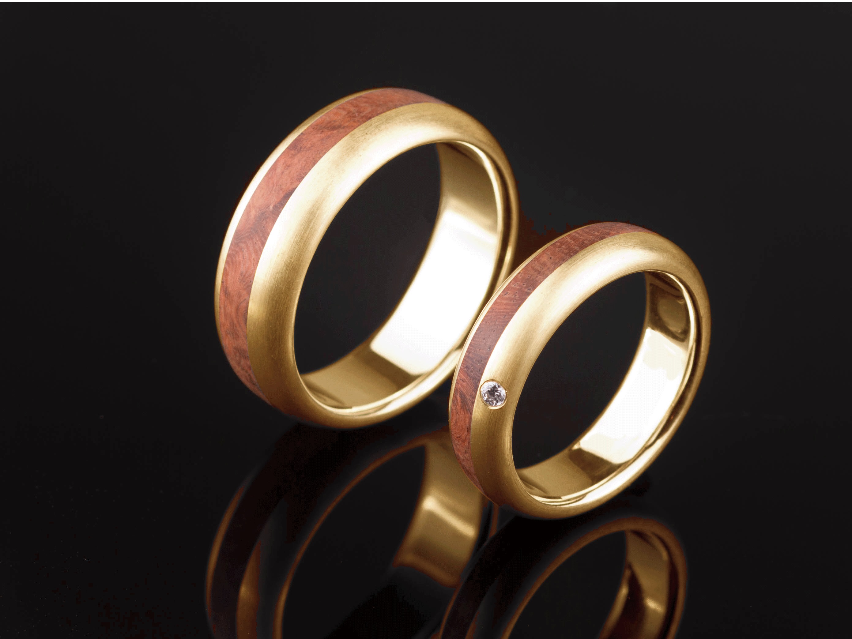 Stilvolle 15th Eheringe Edition Slimline Ringe in 585er Gelbgold 15th Eheringe Edition Slimline aus 585er Gelbgold