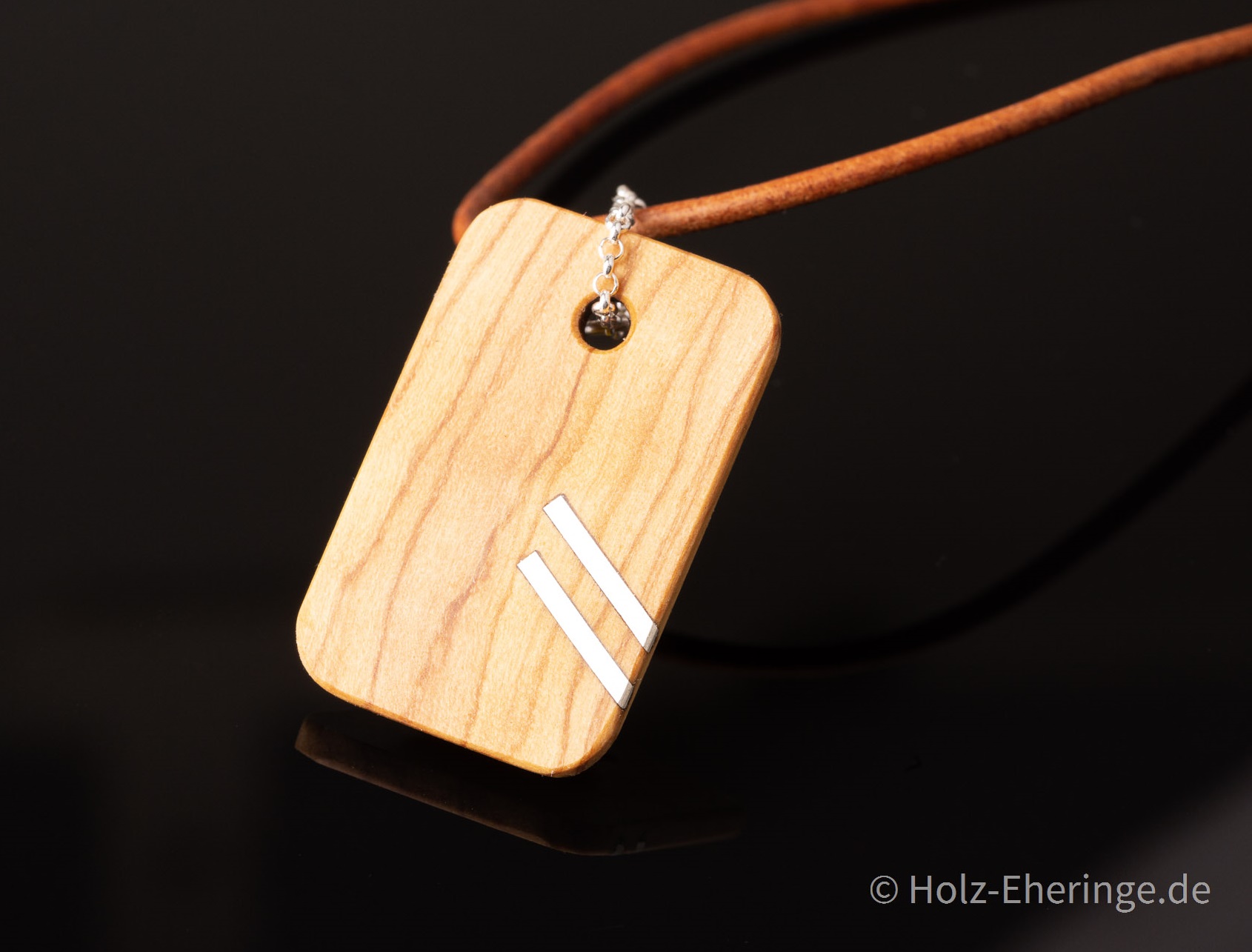 Holz Dog Tag | in Handarbeit - Dog Tag 4 Olivenholz