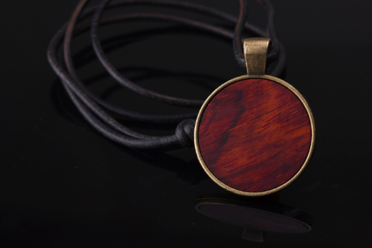 Collier Holz Anhänger aus Edelhölzern Anhänger Bronzefarben Holzanhänger