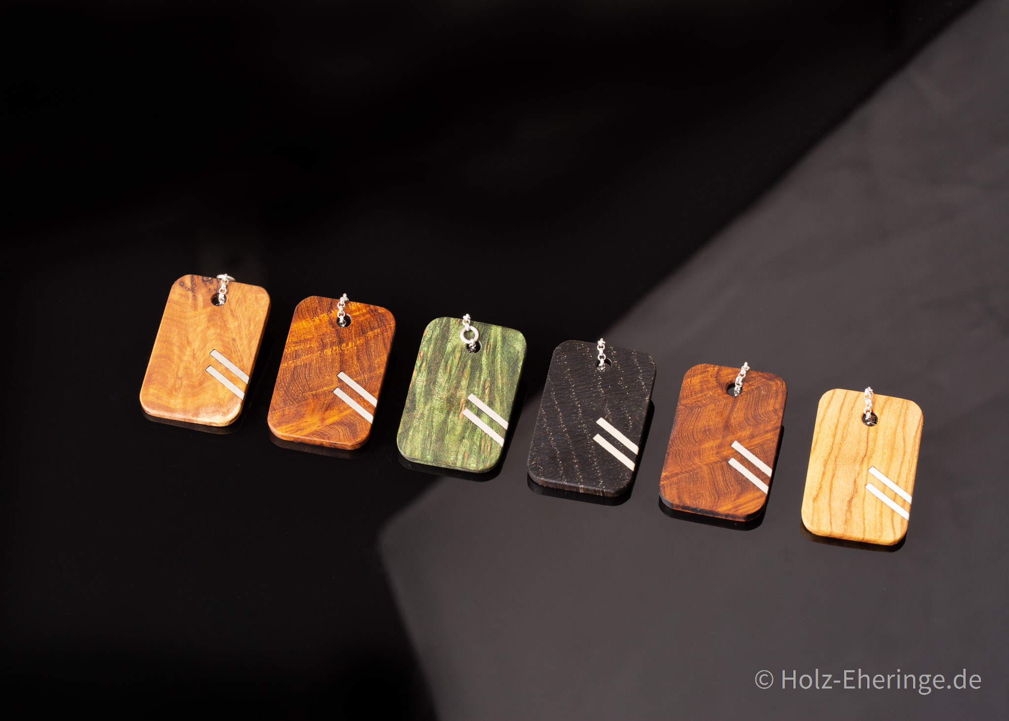 Holz Dog Tag | in Handarbeit - Dog Tag 4 Olivenholz