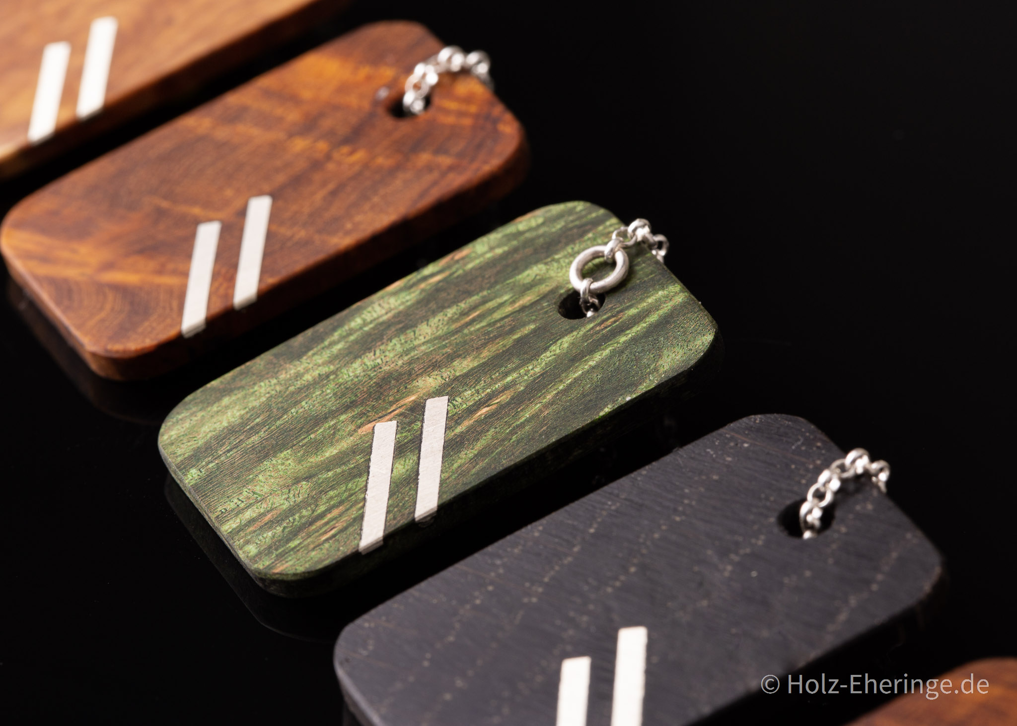 Holz Dog Tag | in Handarbeit - Dog Tag 4 Olivenholz