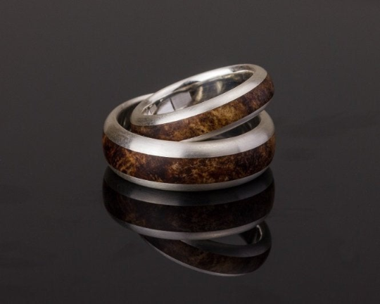Handgefertigter Holz Ring mit Diamant | aus dem Schwabenländle 3rd Edition Slimline | Handgefertigter Holz Ring mit Diamant