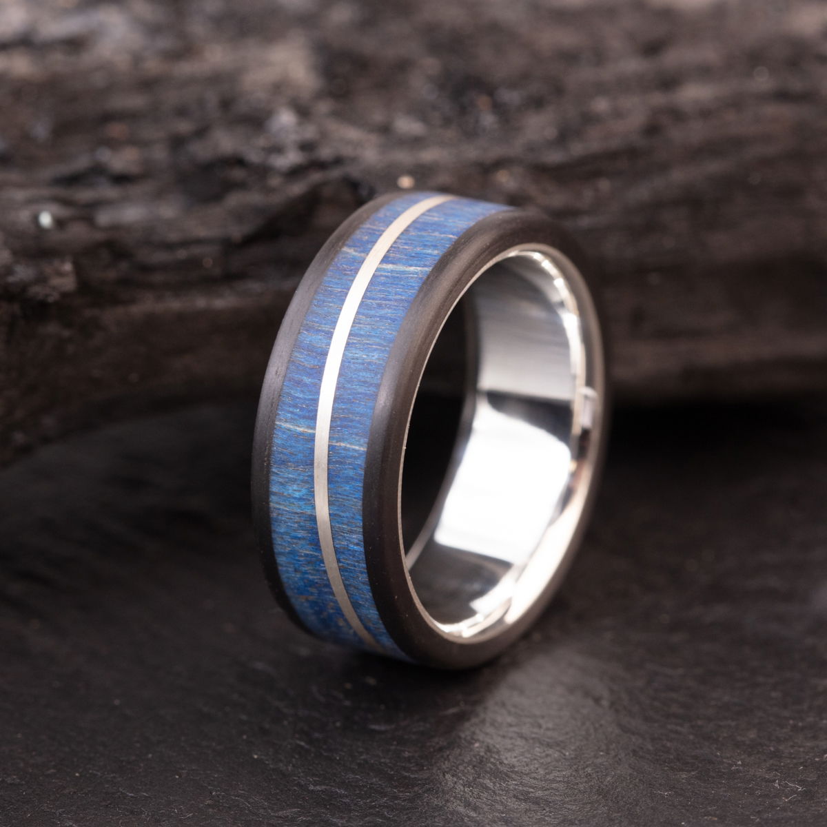 Carbon Ring mit Silber & blauem Bergahorn | Handgemacht 16th Edition Bergahorn blau Carbon-Silber